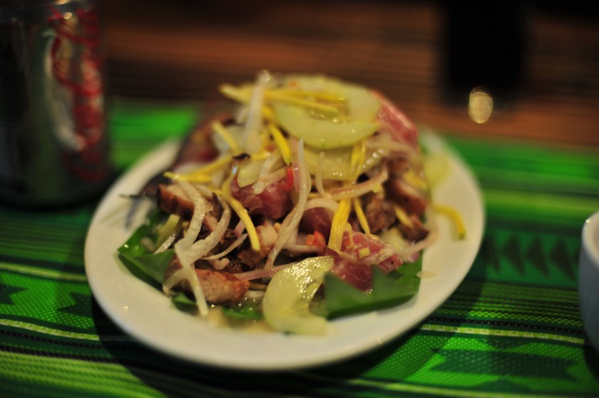Sinuglaw (tuna sashimi and grilled pork in vinegar)