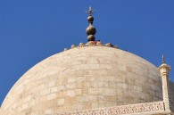 People on the roof of the Taj