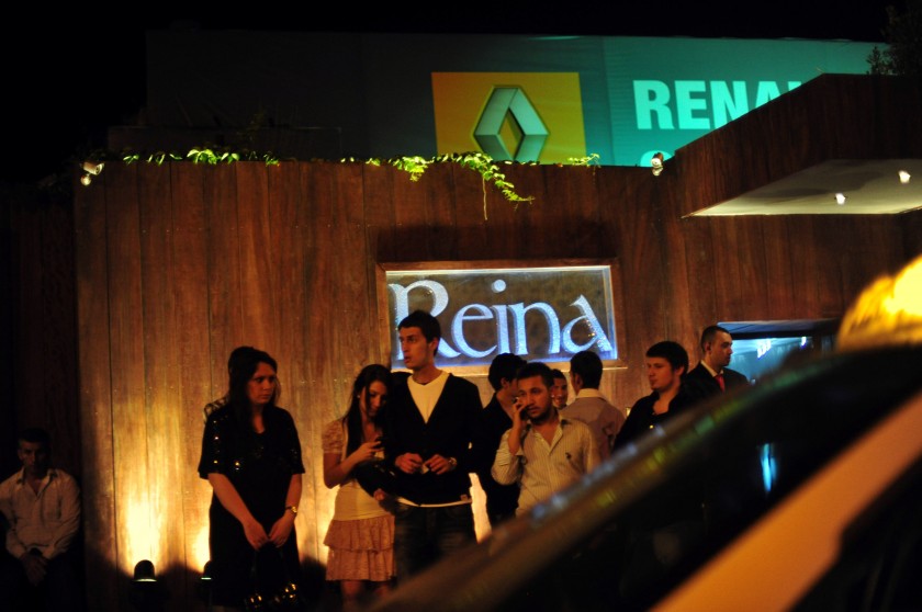 Outside of Reina